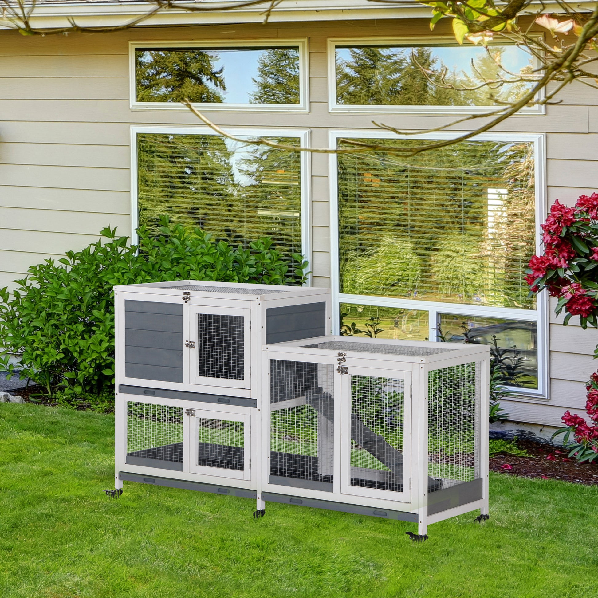Wooden Rabbit Hutch Elevated Pet House Bunny Cage Small Animal Habitat with Slide-out Tray Lockable Door Openable Top fo