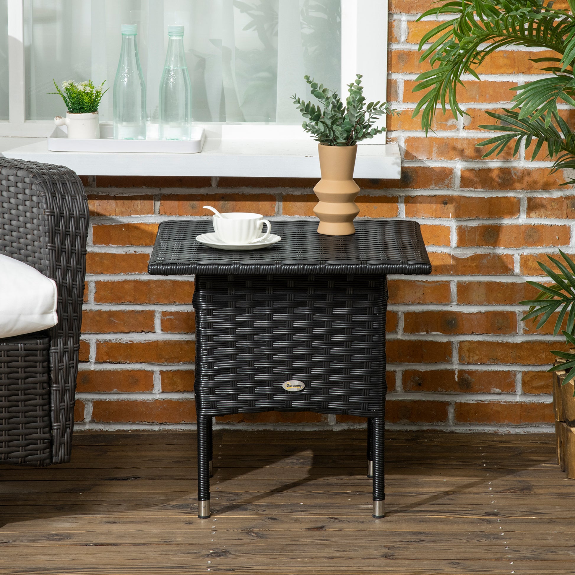 20" Patio Wicker Coffee Table, Outdoor Coffee Table with Plastic Board Underneath the Woven Tabletop for Patio, Garden, 