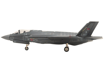 Lockheed Martin F-35A Lightning II Aircraft "Eskadrille 727 Skrydstrup Air Base" (L-007) Royal Danish Air Force 1/200 Diecast Model by Herpa