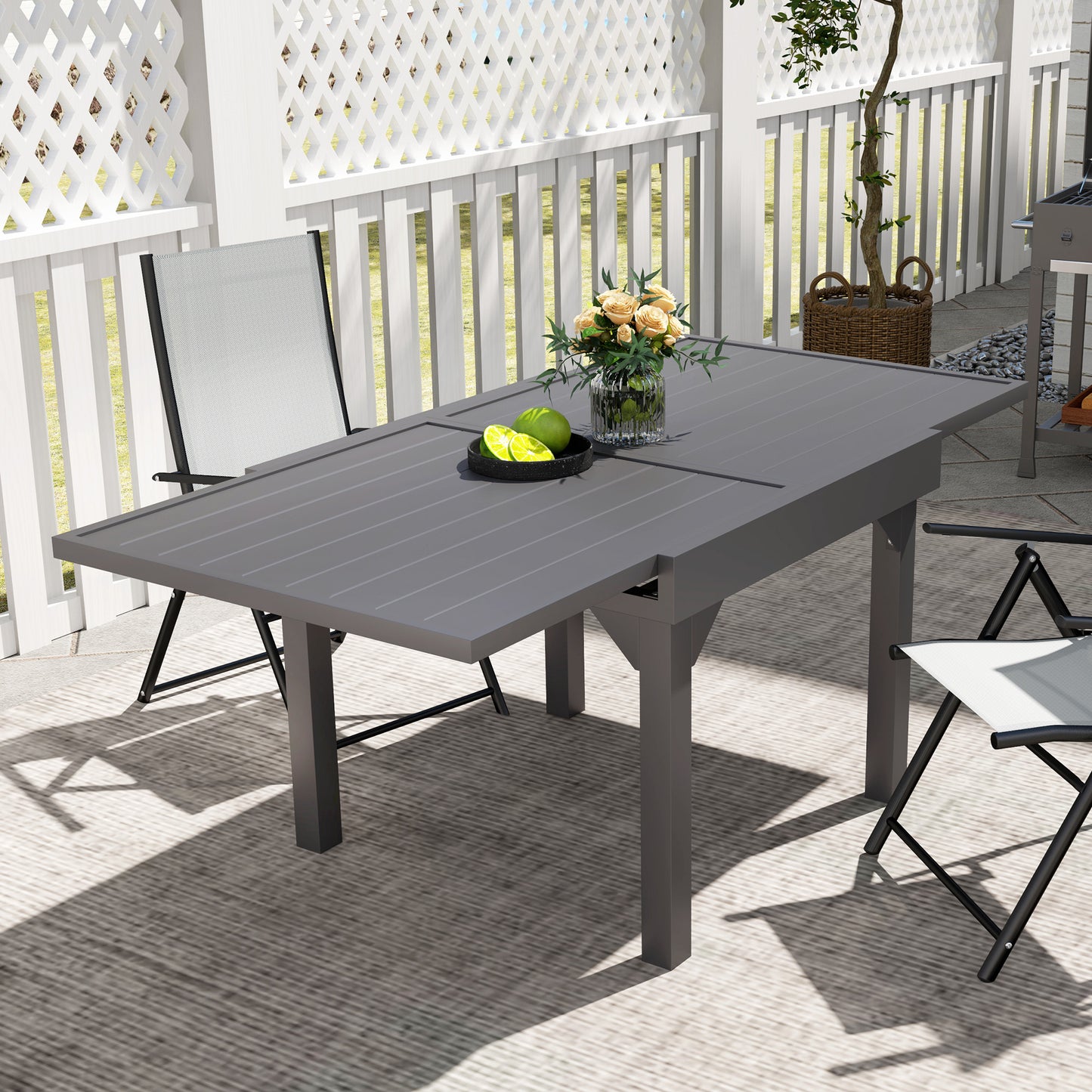 35"-71"  Extendable Aluminium Outdoor Dining Table, Slatted Top Patio Table for 4-6 Person, for Garden, Backyard, Grey