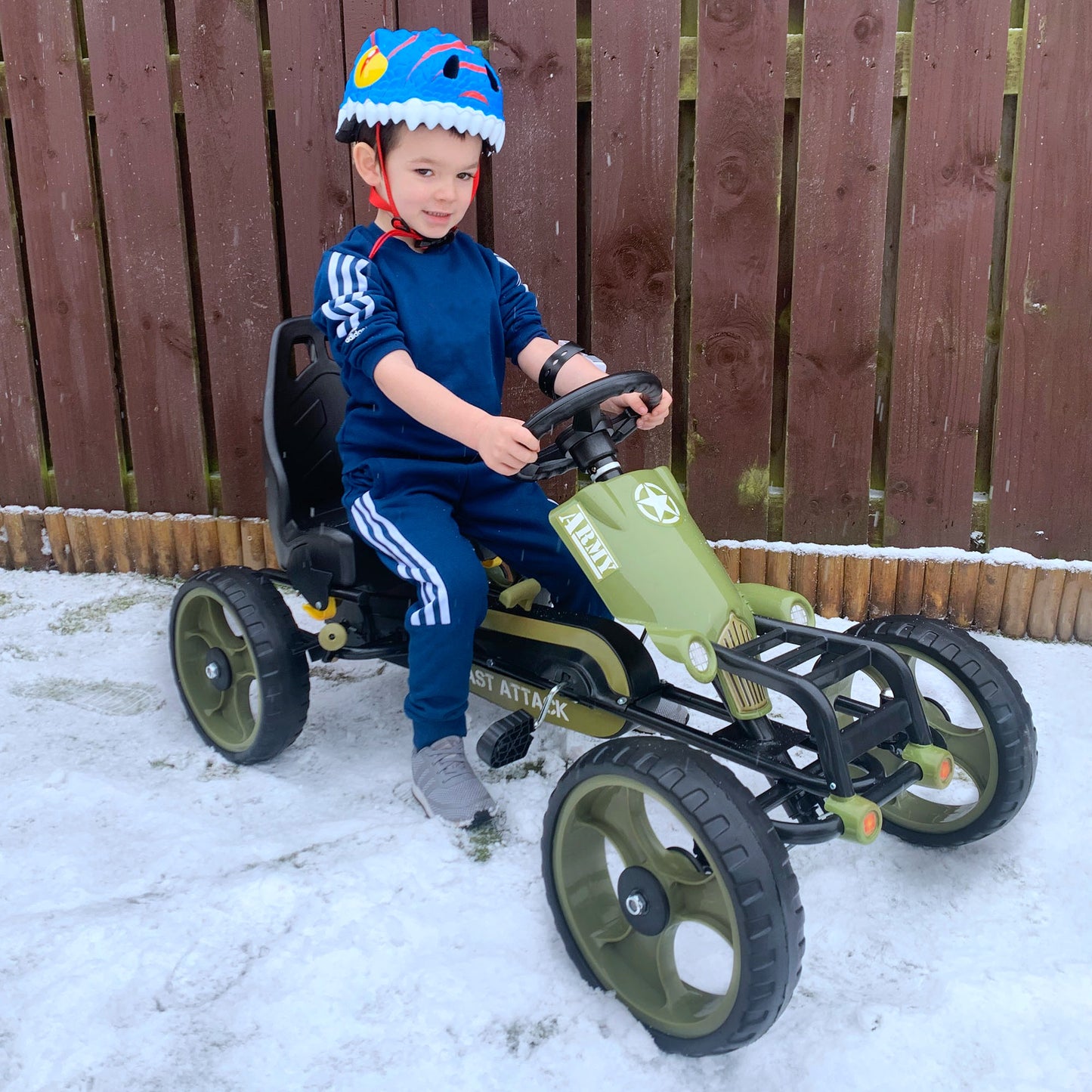 VarietyKart Pedal Go Kart with Adjustable Seat, EVA Tyres, Safety Handbrake, for Ages 3-6 Years Old, Green