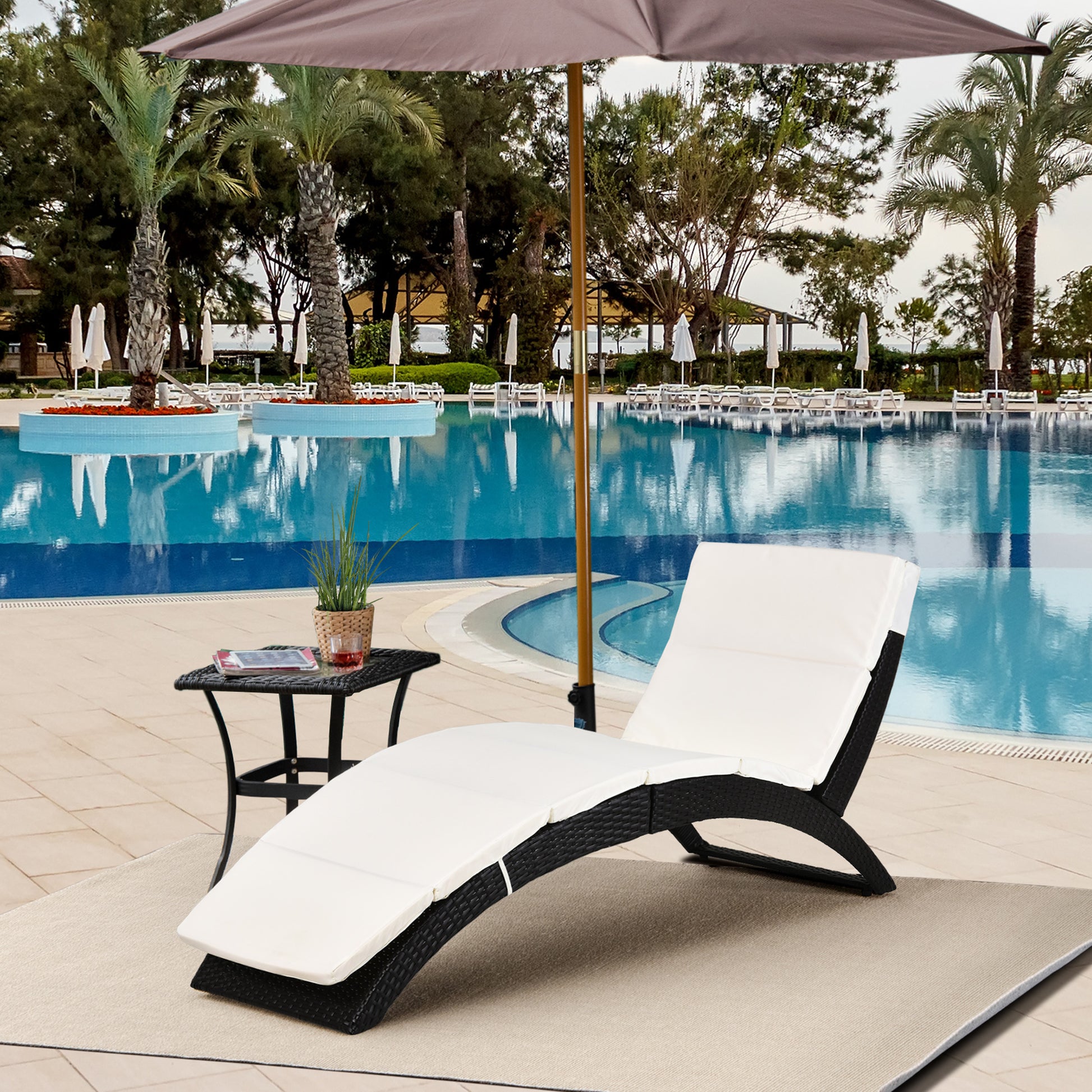 Patio Rattan Chaise lounger wicker Foldable Reclining Backrest PE Rattan Outdoor Lounge Chair, Recliner with Cushion for